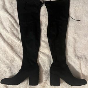 Elegant Black Over-the-Knee Boots